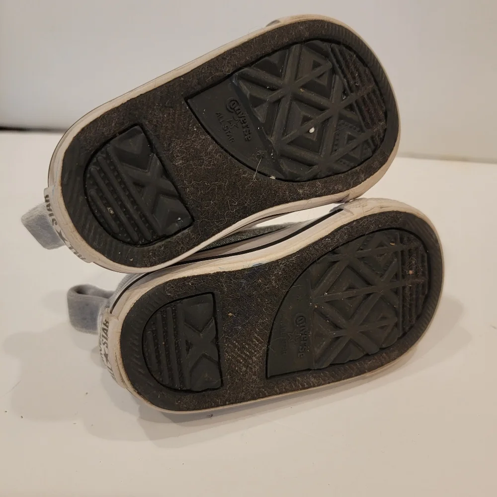 Converse kids velcro slip on sneakers chuck Taylor one star us 3